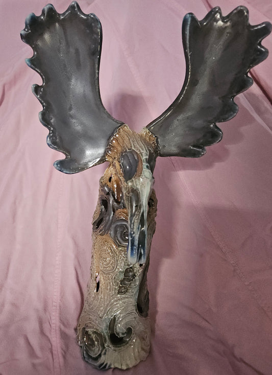 Moosanna, Manna Doll