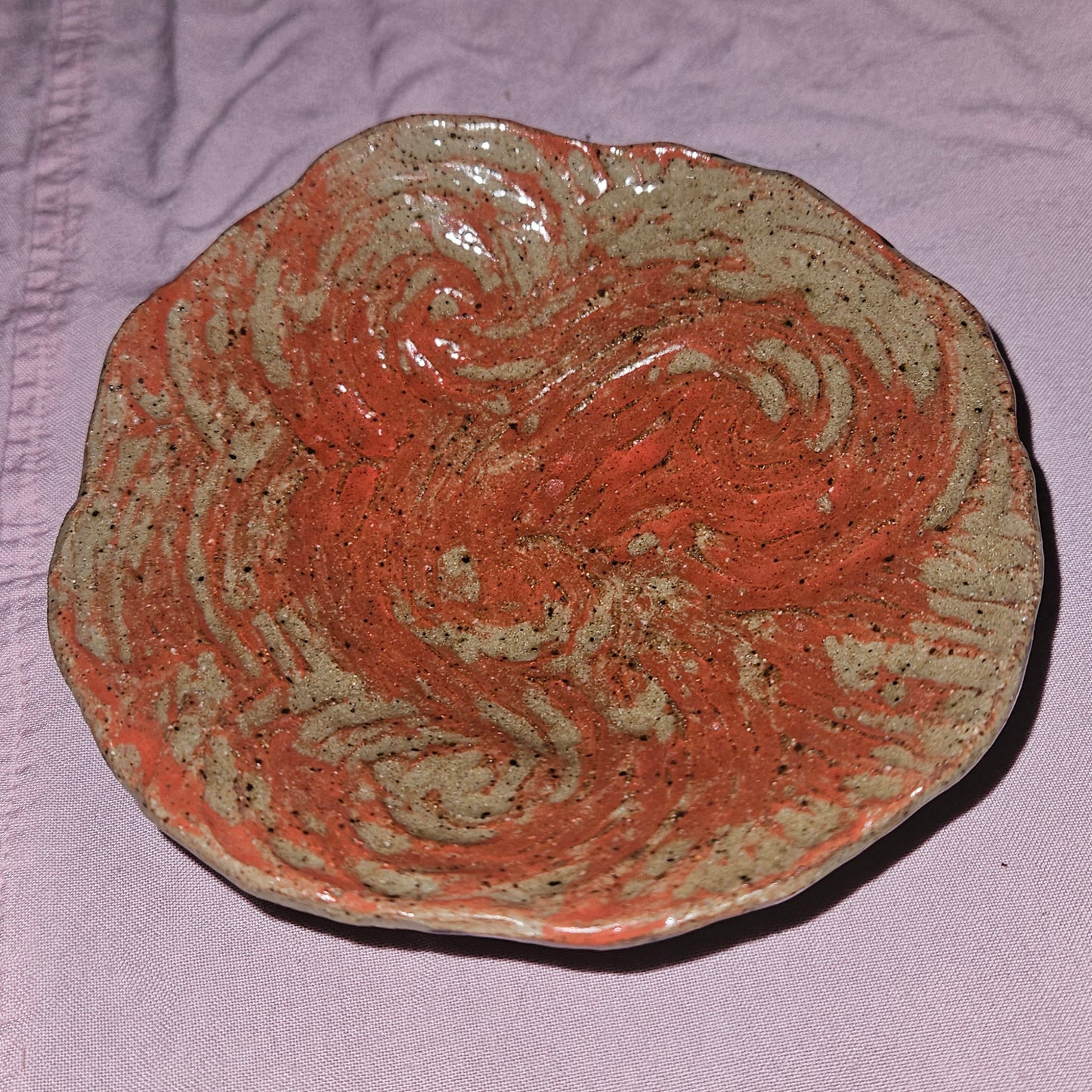 Small Pinky Carved Dish