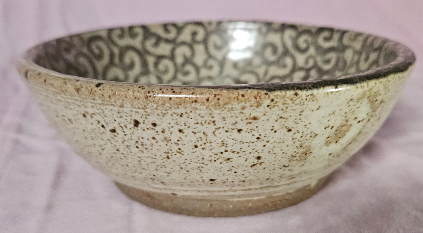 Pattern Bowl Cream and Black
